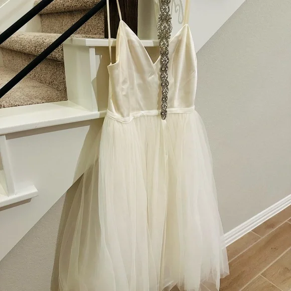 Elegant White Bridal Gown with Accessories (hair pins & sash)
